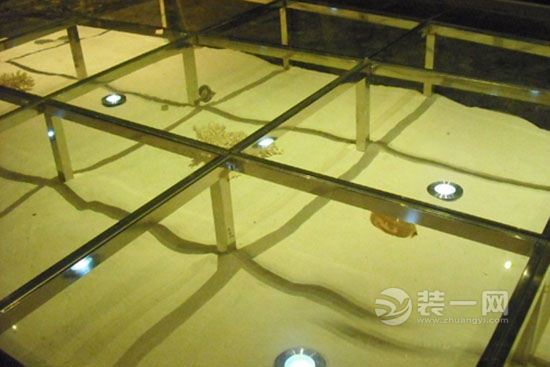 绵阳阳台装修迎新宠 十款清透玻璃地台效果图欣赏