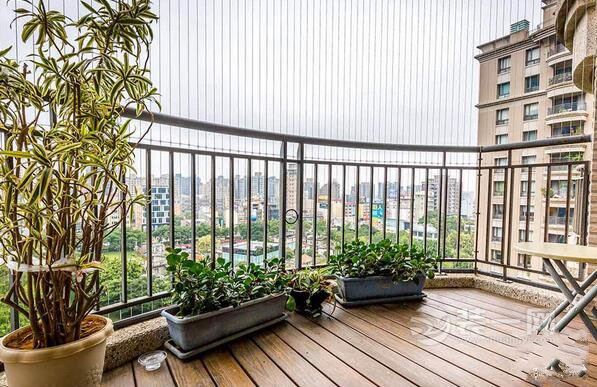 绵阳装修公司推荐    在家人纾心休憩的阳台处加装安全线,轻松享受无